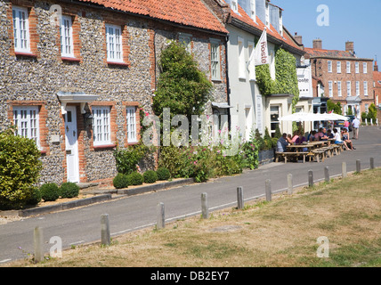 Hoste Arms pub hôtel Burnham Market, Norfolk, Angleterre Banque D'Images