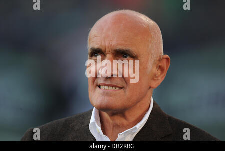 Le président Martin d'Hanovre le genre est perçu avant le début de l'Europa League groupe B match Hanovre 96 vs Standard de Liège au stade AWD-Arena à Hanovre, Allemagne, le 15 septembre 2011. Photo : Julian Stratenschulte dpa/lni Banque D'Images