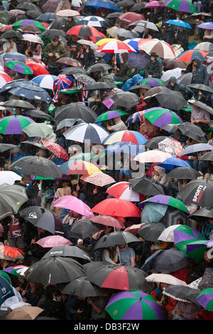 La foule de regarder un match à la Wimbledon Championships 2012 Le All England Lawn Tennis & Croquet Club Banque D'Images