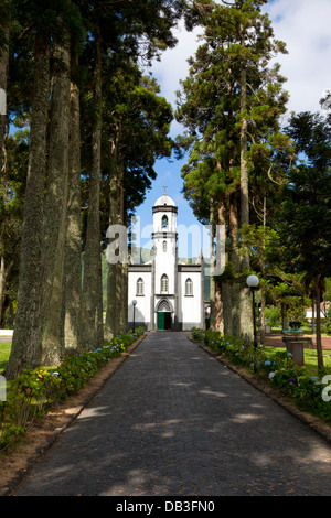 Igreja São Nicolau, petit village église à Sete Cidades, São Miguel, Açores Banque D'Images