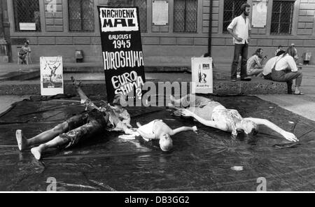 Manifestations, manifestation contre l'armement nucléaire, Hiroshima Day à Munich, zone piétonne, 6.8.1981, droits additionnels-Clearences-non disponible Banque D'Images