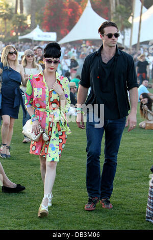 Dita Von Teese et Louis-marie de Castelbajac célébrités à la vallée de Coachella 2011 Music and Arts Festival - Jour 1 Indio, Banque D'Images