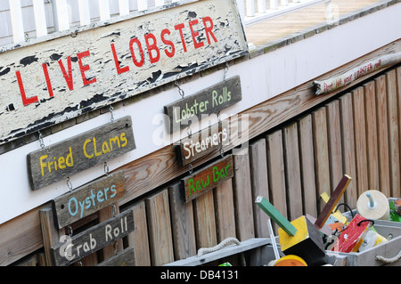 Le homard vivant et divers autres signes de fruits de mer Banque D'Images