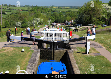 Un grand classique en ordre décroissant Foxton Locks, sur le Grand Union Canal, le plus grand vol d'écluses du canal d'escalier en Angleterre Banque D'Images