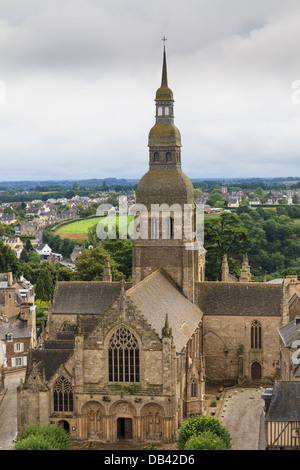 Vue sur cathédrale de Dinan, Bretagne, France Banque D'Images