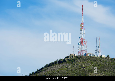 Vue d'une des tours de télécommunication, Peracense, Teruel, Aragon, Espagne Banque D'Images