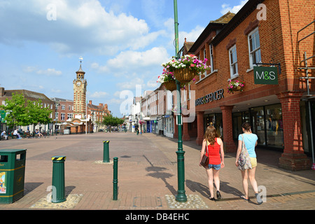 High Street, Epsom, Surrey, Angleterre, Royaume-Uni Banque D'Images