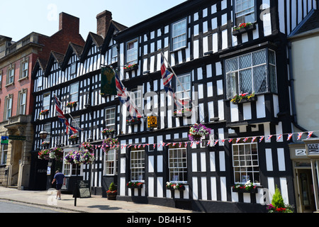 16e siècle les plumes Hotel, High Street, Ledbury, Herefordshire, Angleterre, Royaume-Uni Banque D'Images