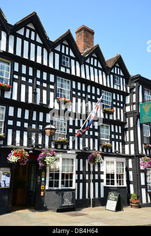 16e siècle les plumes Hotel, High Street, Ledbury, Herefordshire, Angleterre, Royaume-Uni Banque D'Images