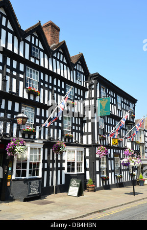 16e siècle les plumes Hotel, High Street, Ledbury, Herefordshire, Angleterre, Royaume-Uni Banque D'Images