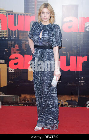 Greta Gerwig Arthur - UK film premiere tenue à l'O2 Arena - Londres, Angleterre des arrivées - 19.04.11 Banque D'Images