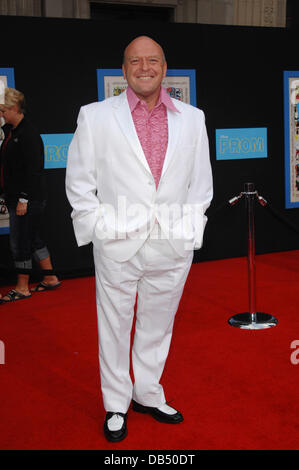 Dean Norris Première mondiale de "Prom' au El Capitan Theatre de Hollywood, Californie - 21.04.11 Banque D'Images