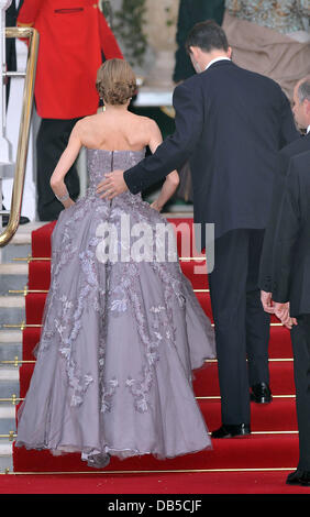 Le Prince Felipe des Asturies, la Princesse des Asturies Letizia Mariage Royal - pré-dîner de mariage tenue au Mandarin Oriental Hyde Park - Arrivées. Londres, Angleterre - 28.04.11 Banque D'Images