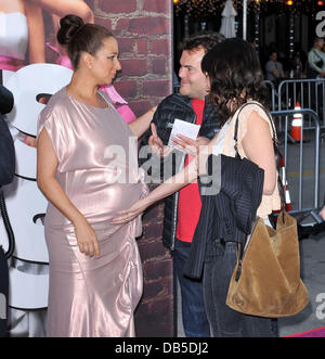 Maya Rudolph, Jack Black et Tanya Haden La première de "demoiselles" tenue au Mann Village Theatre - Arrivées Los Angeles, Californie - 28.04.11 Banque D'Images