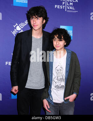 Nat et Alex Wolff 2011 Tribeca Film Festival Première de 'Janie Jones' à la SVA Theatre - Arrivées New York City, USA - 29.04.11 Banque D'Images