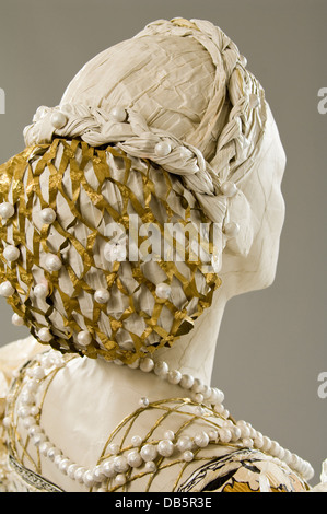 Coiffure de mannequin en costume robe de papier Banque D'Images