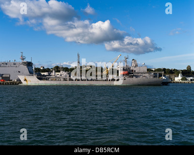 Dh DEVONPORT Auckland Harbour Nouvelle-zélande HMNZS Endeavour A11 reconstitution de la flotte navire-citerne de la base navale de Devonport Banque D'Images