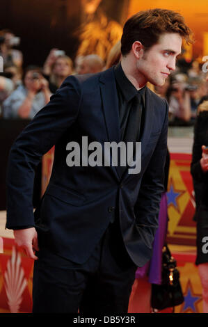 Robert Pattinson l'eau pour les éléphants - UK film premiere tenue à la vue des arrivées - Westfield London, England - 03.05.11 Banque D'Images