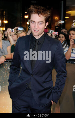 Robert Pattinson l'eau pour les éléphants - UK film premiere tenue à la vue des arrivées - Westfield London, England - 03.05.11 Banque D'Images