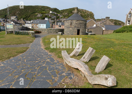 Ville de Barmouth, Pays de Galles. Le 18e siècle, qui Ty Crwn Roundhouse a été utilisé comme prison jusqu'en 1861. Banque D'Images