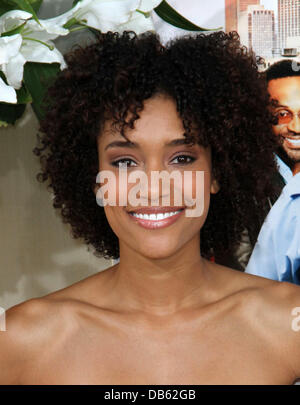 Annie Ilonzeh Los Angeles Premiere de "Jumping The Broom" tenue au cinéma ArcLight à Hollywood Los Angeles, Californie - 04.05.11 Banque D'Images