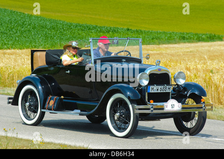 Un cabriolet Ford, construit à l'année 1928, photo prise le 13 juillet 2013 à Landsberg, Allemagne Banque D'Images