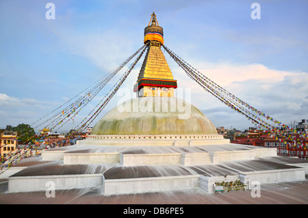 Stupa Boudhanath au coucher du soleil, le plus grand Stupa du Népal, Katmandou Banque D'Images