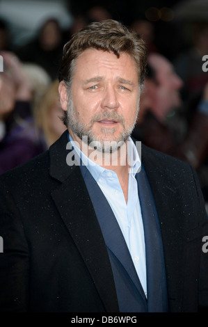 Russell Crowe arrive pour la première européenne de "l'homme d'acier", Londres, mercredi, Juin. 12, 2013. Banque D'Images