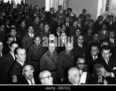 Politique, Grèce, procès de 28 officiers de l'armée grecque en raison de conspiration contre la monarchie, Athènes, audience, 21.11.1966, droits additionnels-Clearences-non disponible Banque D'Images