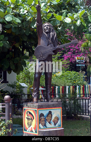 Statue au Musée de Bob Marley, Kingston, Jamaïque Banque D'Images