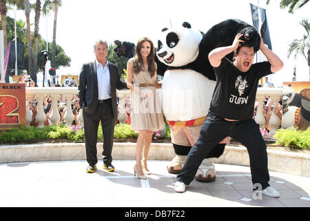 Dustin Hoffman, Angelina Jolie et Jack Black 2011 Cannes International Film Festival - Jour 2 'Kung Fu Panda 2' Photocall Cannes, France - 12.05.11 Banque D'Images