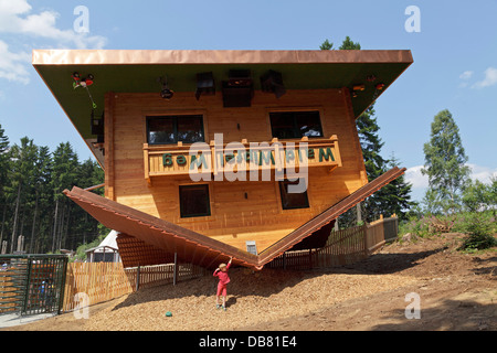 Chambre à l'envers, Waldwipfelweg, Maibrunn, Bayerischer Wald, Baveria, Allemagne Banque D'Images