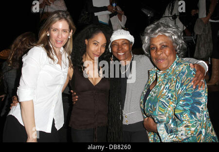 Helen Slater, Kimberly Russell, Candace Starletta DuPois Bowen et 'La Route de la Liberté' public lecture étape au LACC Camino Theatre Los Angeles, Californie - 15.05.11 Banque D'Images