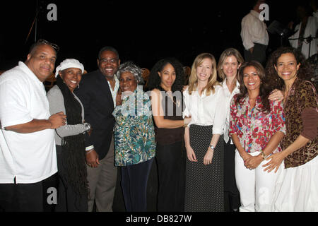 John Meeks, Candace Bowen, M. Gregory Meeks, Starletta DuPois, Kimberly Russell, Helen Slater, Lisa Vidal et Erica Gimpel 'La Route de la Liberté' public lecture étape au LACC Camino Theatre Los Angeles, Californie - 15.05.11 Banque D'Images