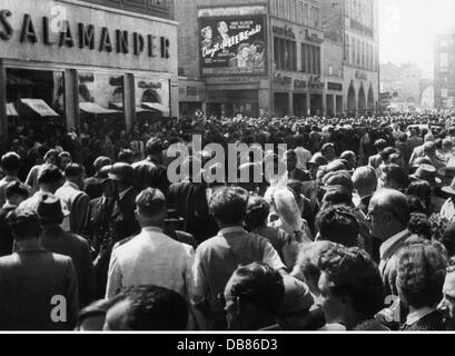 Manifestations, Allemagne, manifestations contre les heures de shopping prolongées le samedi, Kaufingerstrasse, Munich, Allemagne, 20.6.1953, droits supplémentaires-Clearences-non disponible Banque D'Images