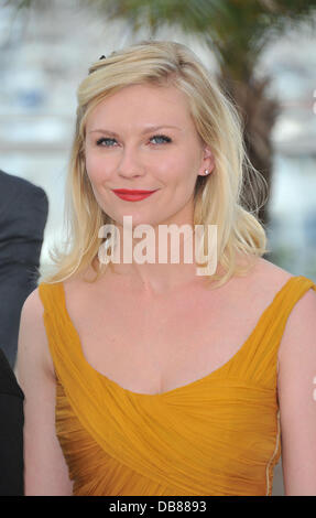 Kirsten Dunst 2011 Cannes International Film Festival - Jour 8 - Melancholia - Photocall Cannes, France - 18.05.11 Banque D'Images