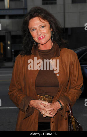 Jacqueline Bisset, Los Angeles première de 'Midnight in Paris' qui s'est tenue à l'AMPAS Samuel Goldwyn Theatre - Arrivées Los Angeles, Californie - 18.05.11 Banque D'Images