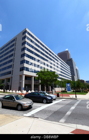 Edward A. Garmatz Palais de justice des États-Unis, Cour de district des États-Unis pour le district du Maryland, Hopkins Plaza et West Pratt St, Baltimore, États-Unis Banque D'Images