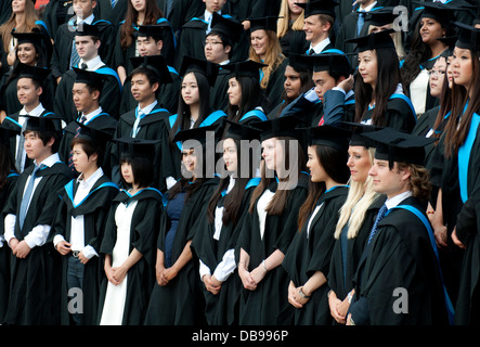 Le jour de la remise des diplômes de l'Université de Warwick, Royaume-Uni Banque D'Images