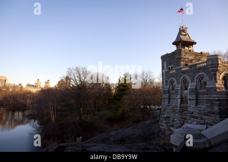 Château du Belvédère à la Turtle Pond dans Central Park - New York City, USA Banque D'Images