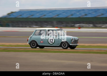 Silverstone, Northants, UK. 26 juillet, 2013. Silverstone Classic 2013 - Vendredi : Tout crédit4 Photographie/Alamy Live News Banque D'Images