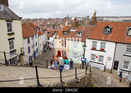 Les 199 étapes de l'abbaye de Whitby Whitby, North Yorkshire Banque D'Images