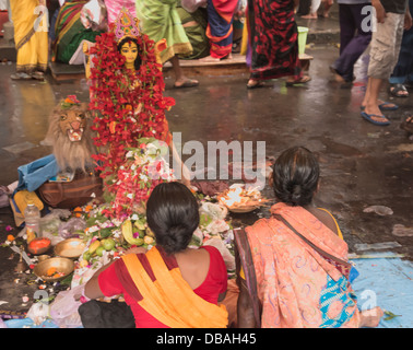 Femme Lion [RM]. Banque D'Images