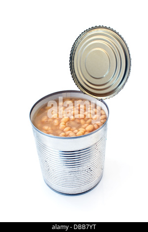 Boîte de conserve ouverte des beans isolated on white Banque D'Images