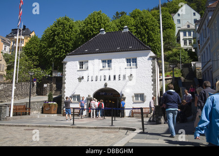 Bergen Norvège Europe Floibanen Entrée de station de funiculaire du mont Floyen Banque D'Images