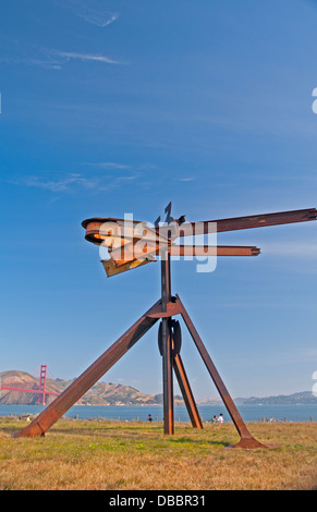 Huru, la Mark di Suvero sculpture en acier à San Francisco's Crissy Field Banque D'Images