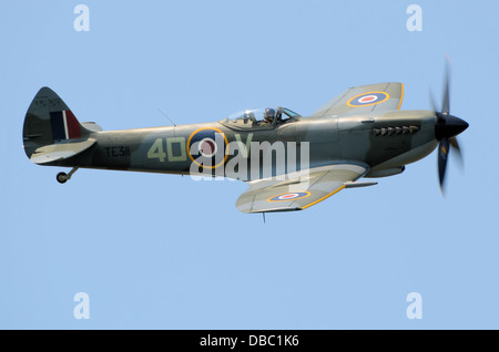 Spitfire. Royal Air Force RAF Battle of Britain Memorial Flight Supermarine Spitfire LF XVIe TE311. Combattant de la Seconde Guerre mondiale Banque D'Images