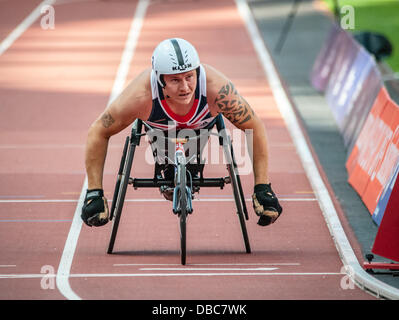 David Weir remporte le T54 Mile au Sainsbury's Para International Challenge au Stade Olympique, à Londres le 28 juillet 2013, UK Banque D'Images