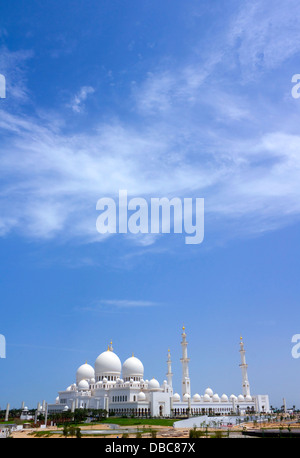 La Grande Mosquée de l'Emir d'Abu Dhabi (Emirats Arabes Unis) Banque D'Images