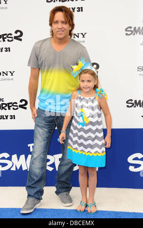 Los Angeles, Californie, USA. 28 juillet, 2013. Larry Birkhead, Dannielynn Marshall participant à la Los Angeles Première de ''Les Schtroumpfs 2'' qui a eu lieu au Regency Village Theatre à Westwood, en Californie le 28 juillet 2013. L'année 2013. Credit : D. Long/Globe Photos/ZUMAPRESS.com/Alamy Live News Banque D'Images